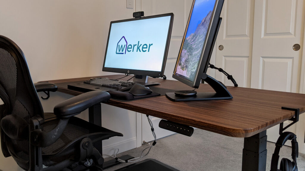 Vari Electric Standing Desk review - By someone that actually owns one